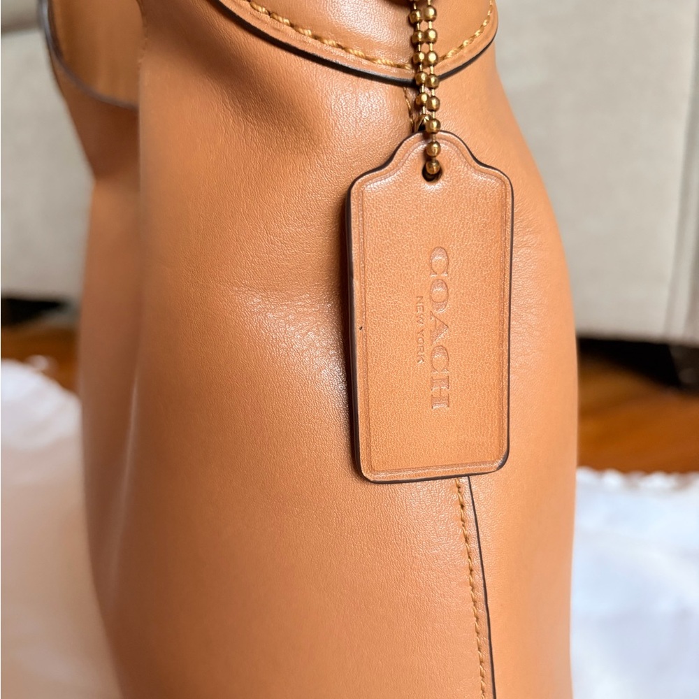 Coach Honey Brown Brooklyn 28 - Picture 2 of 14